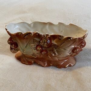 Elegant Ceramic Leaf Bowl